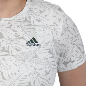 بلوز زنانه آدیداس یقه گرد با رنگ‌بندی جذاب – مناسب کوهنوردی، باشگاه و استفاده روزمره